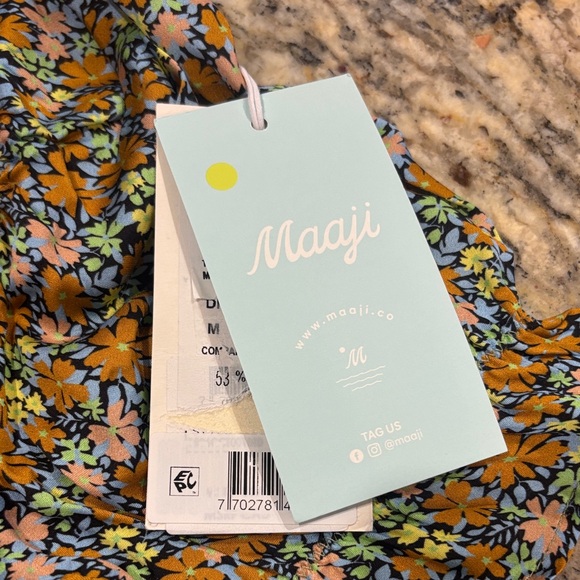 Maaji Blossom Briella Cover-Up Crop Top Ditsy Floral Short Sleeve Ribbon Tie NWT - Picture 5 of 11